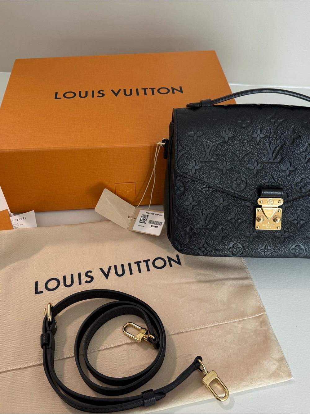 Louis Vuitton Pochette Metis Black Empreinte